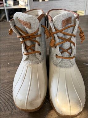 Sperry Light Gray Wool & Tan Leather Lace Duck Boots